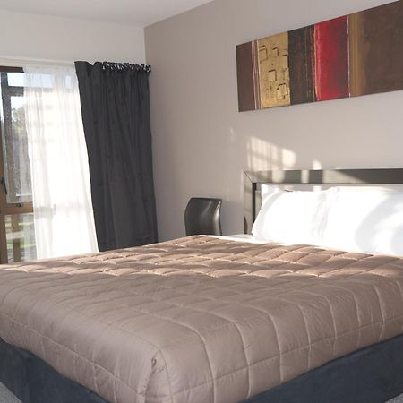Aotea Lodge Porirua Eksteriør billede