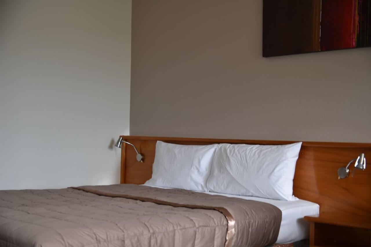 Aotea Lodge Porirua Eksteriør billede