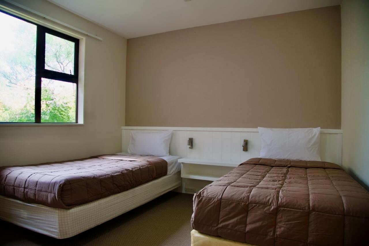 Aotea Lodge Porirua Eksteriør billede