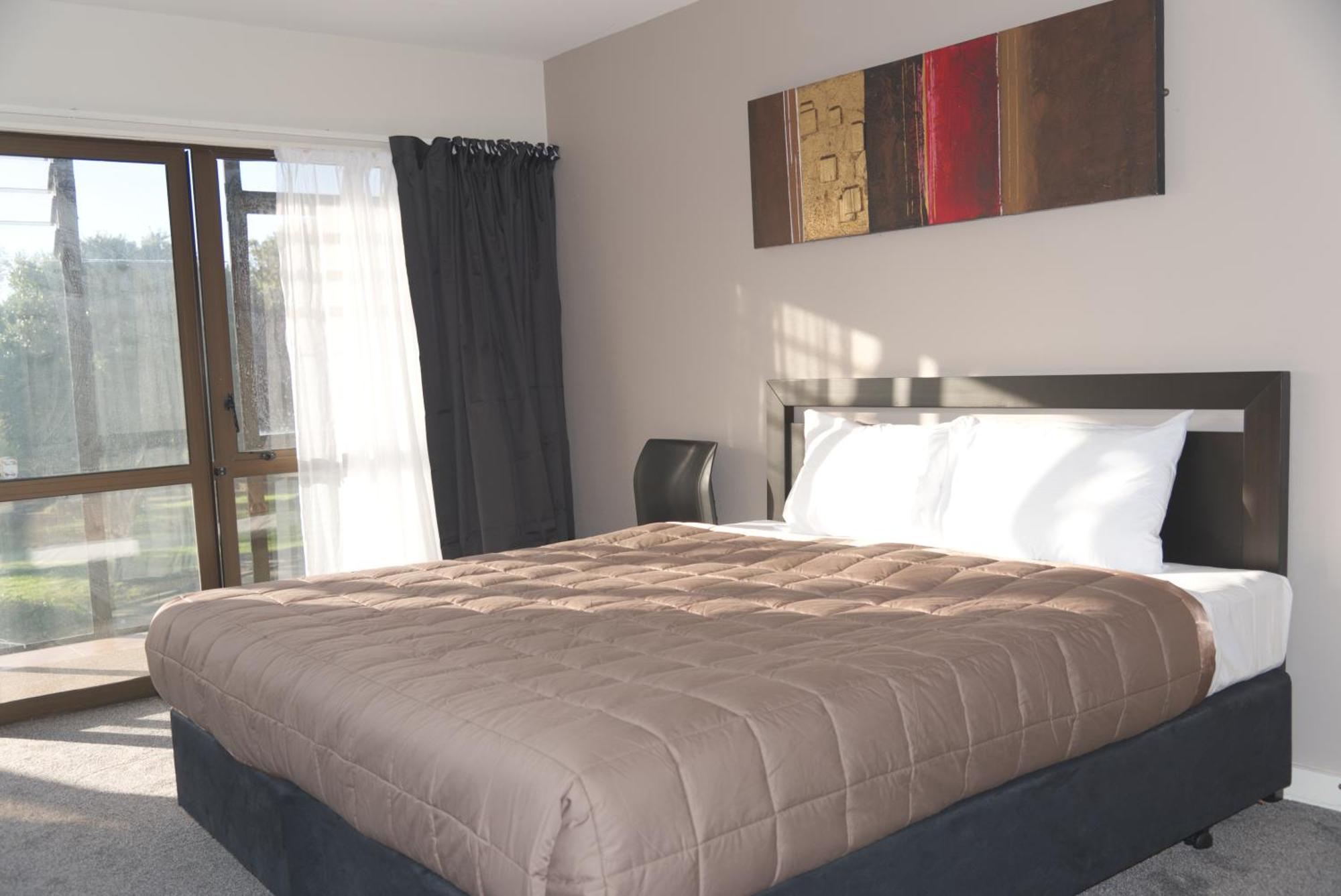Aotea Lodge Porirua Eksteriør billede