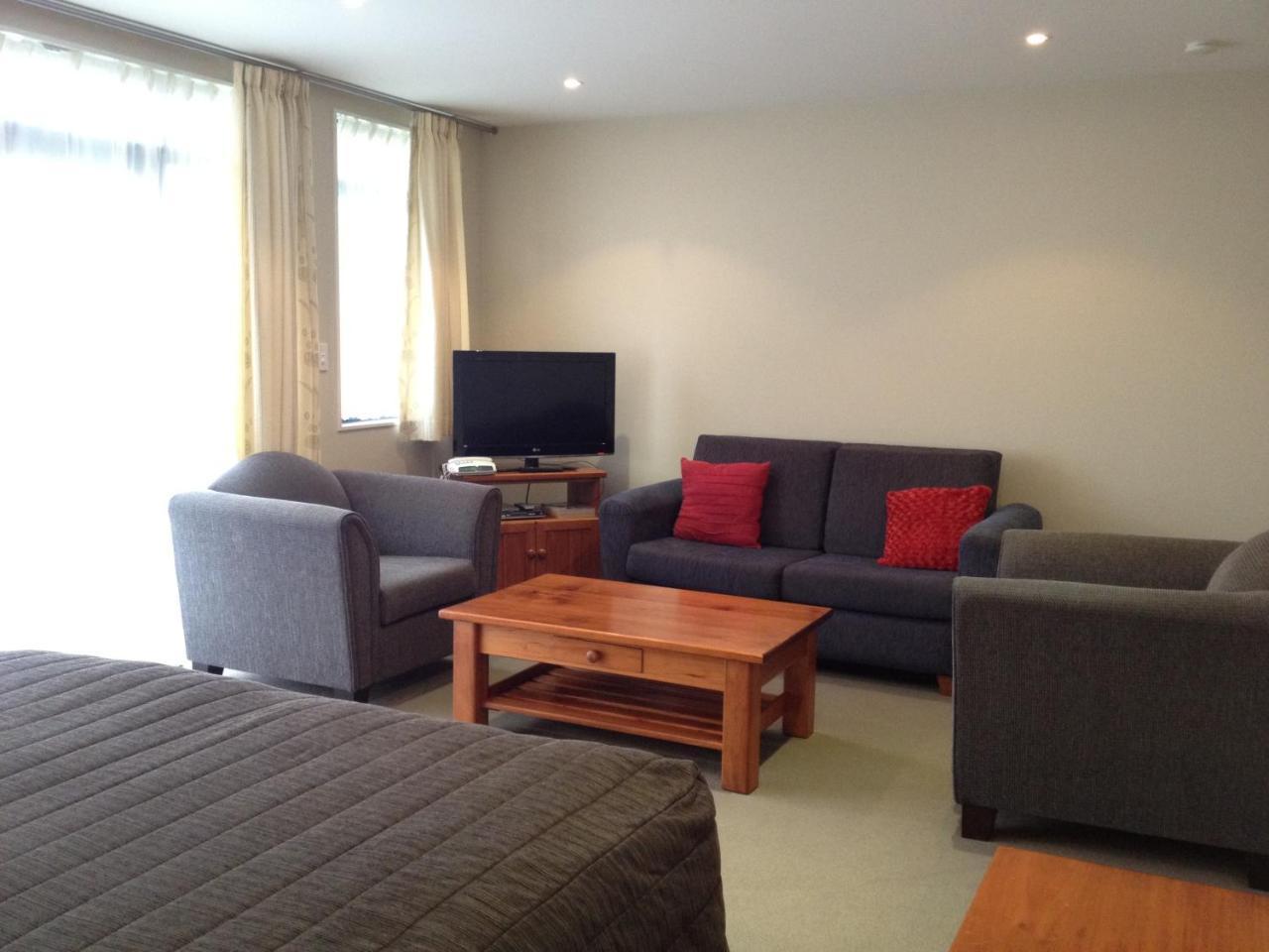 Aotea Lodge Porirua Eksteriør billede