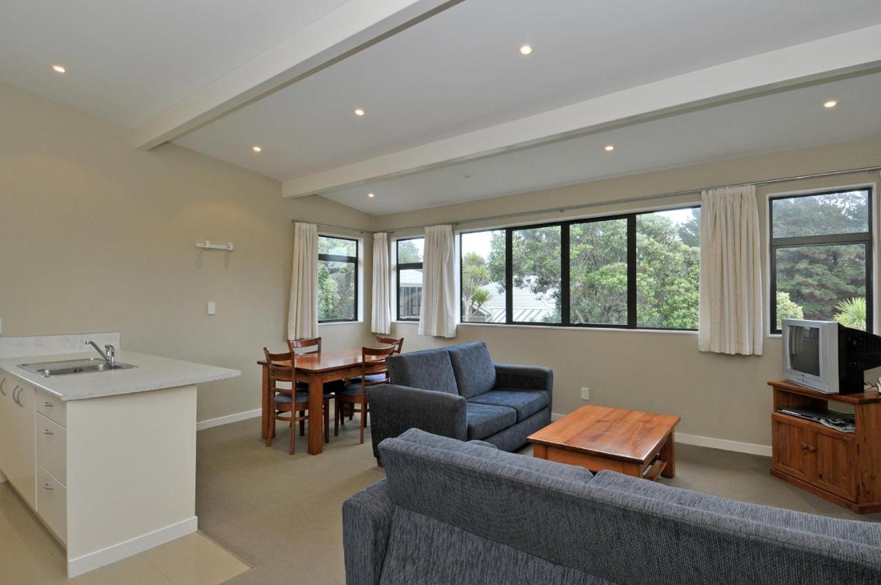 Aotea Lodge Porirua Eksteriør billede